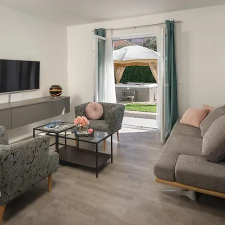 Willa Roko- The Spacious Luxury Trogir