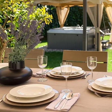 Roko- The Spacious Luxury 别墅