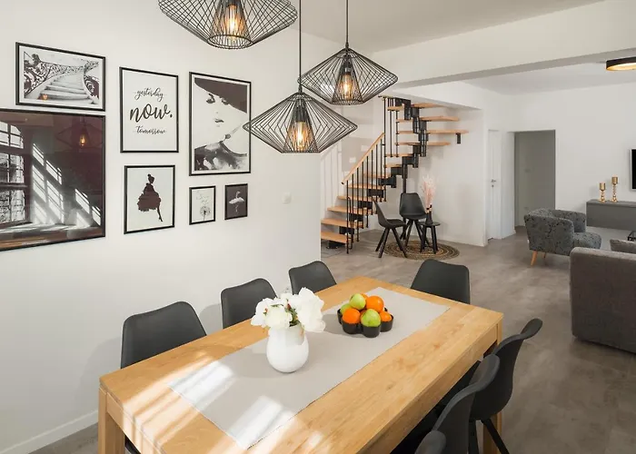 Vila Roko- The Spacious Luxury *