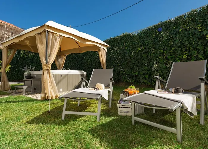 Vila Roko- The Spacious Luxury